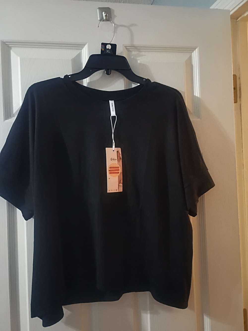 Women's Black Short Sleeve Tee - Relaxed Fit